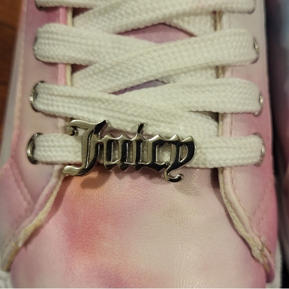 Juicy Couture Clarity Slip on Sneaker - Picture 9 of 9
